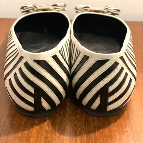 Salvatore Ferragamo Black & White Striped Ballet Flats 9-1/2 - Picture 4 of 6